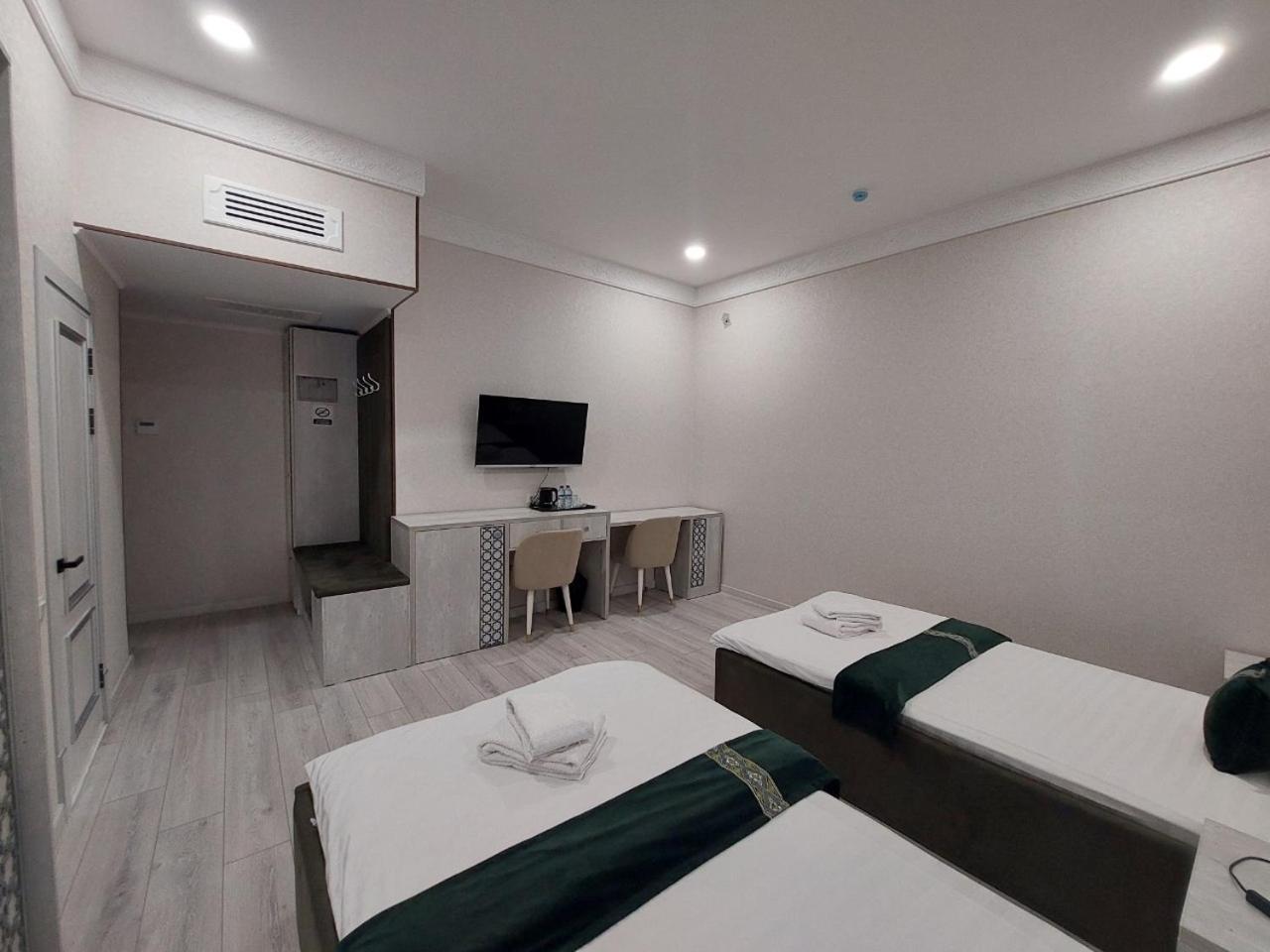 Asian Plaza Hotel Bukhara Bagian luar foto